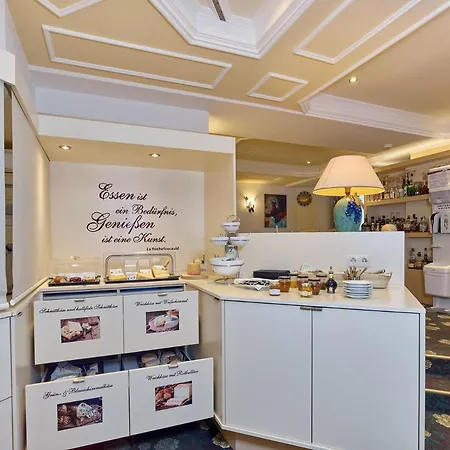 ホテル Erhart ゼルデン